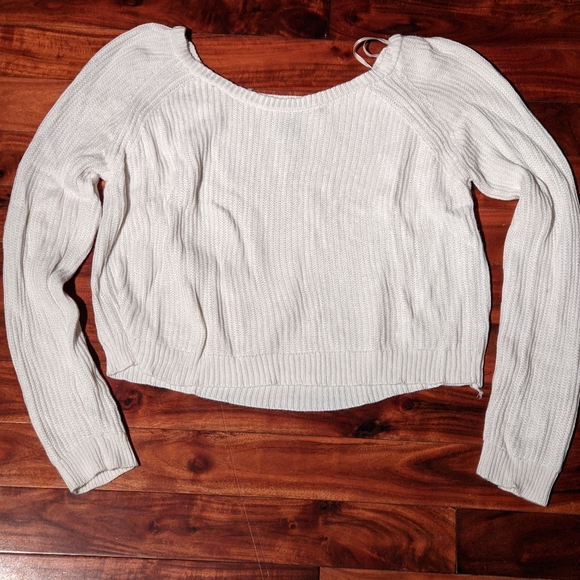 ✌️2 for 10👐 Forever 21 cropped off-the-shoulder sweater - Picture 3 of 4